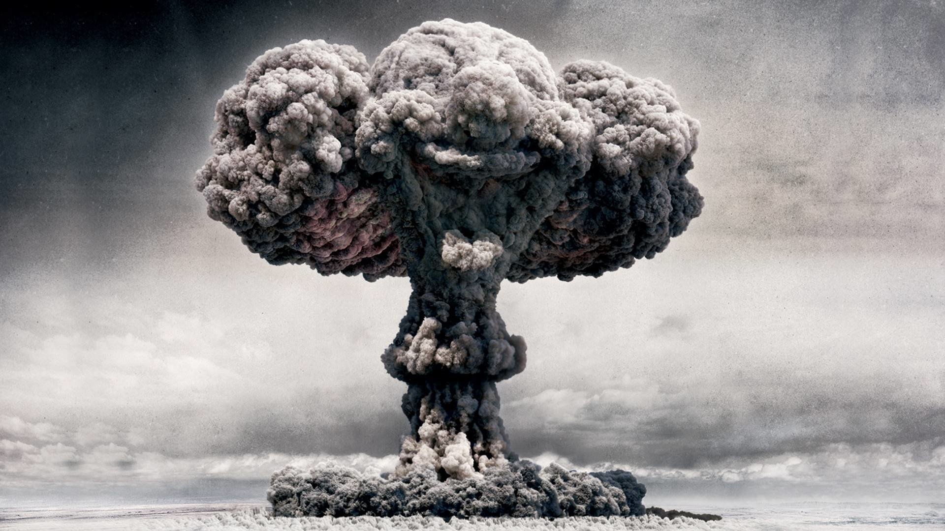 核弹爆炸场景描述图片