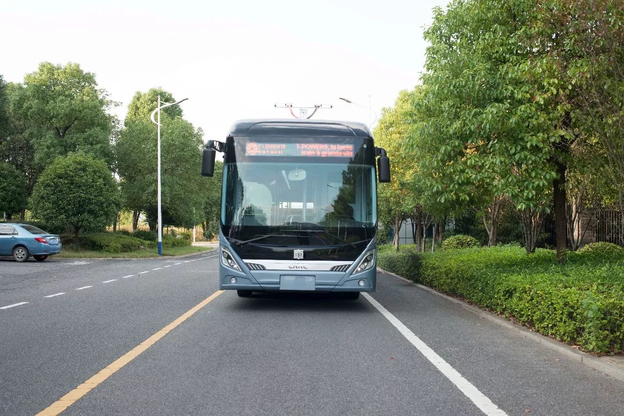 中車高鐵級純電動客車在法國開跑!