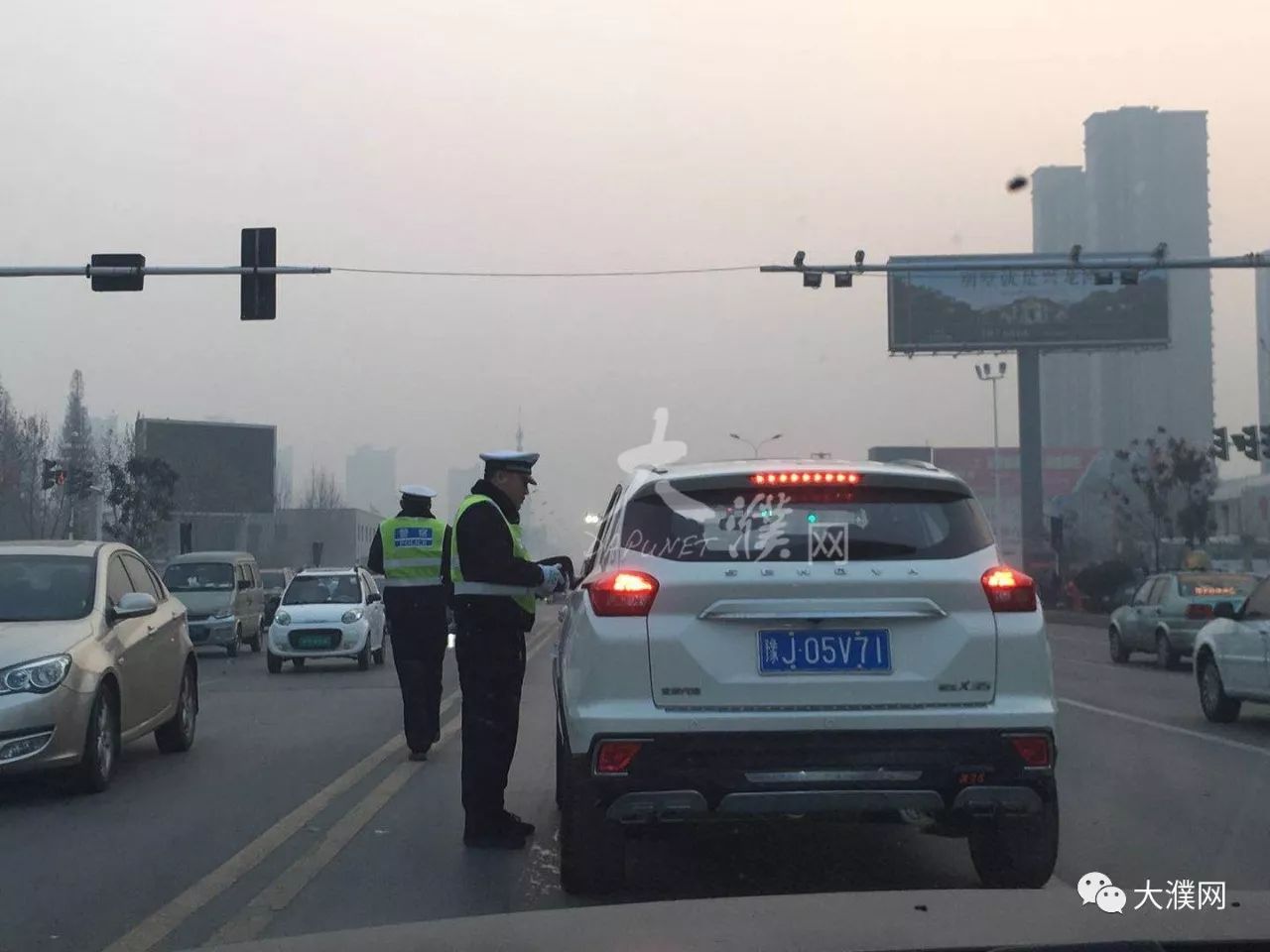 濮陽單雙號限行第二天,就有車出了