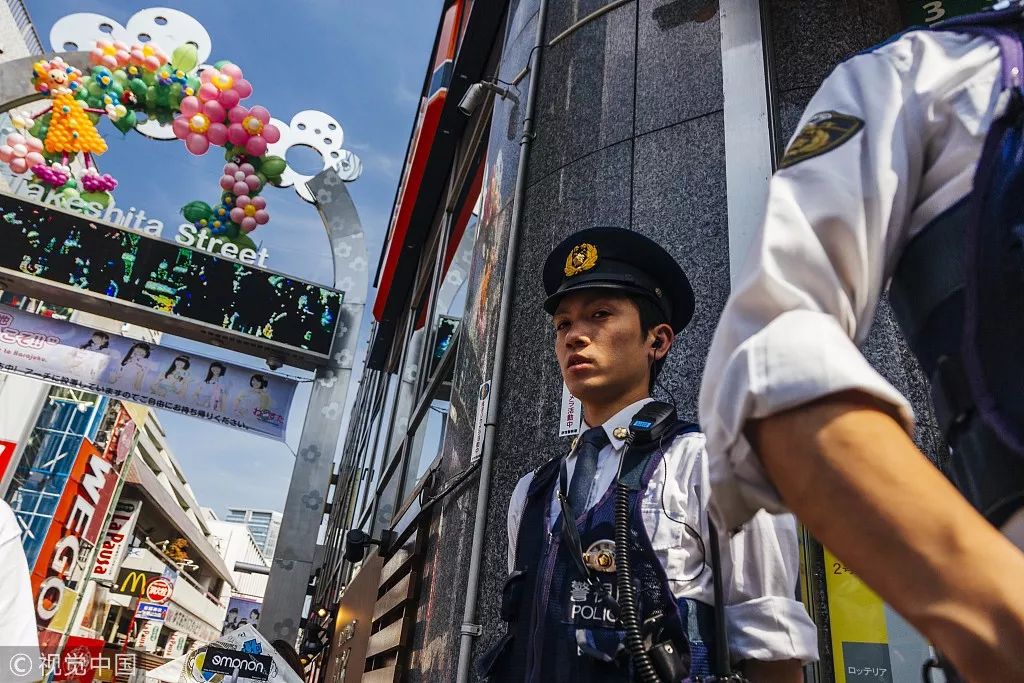 坏人太少,日本警察闲得难受!只能自己制造坏人了