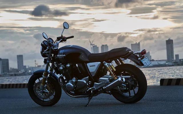 2018 honda cb1100rs新色發表