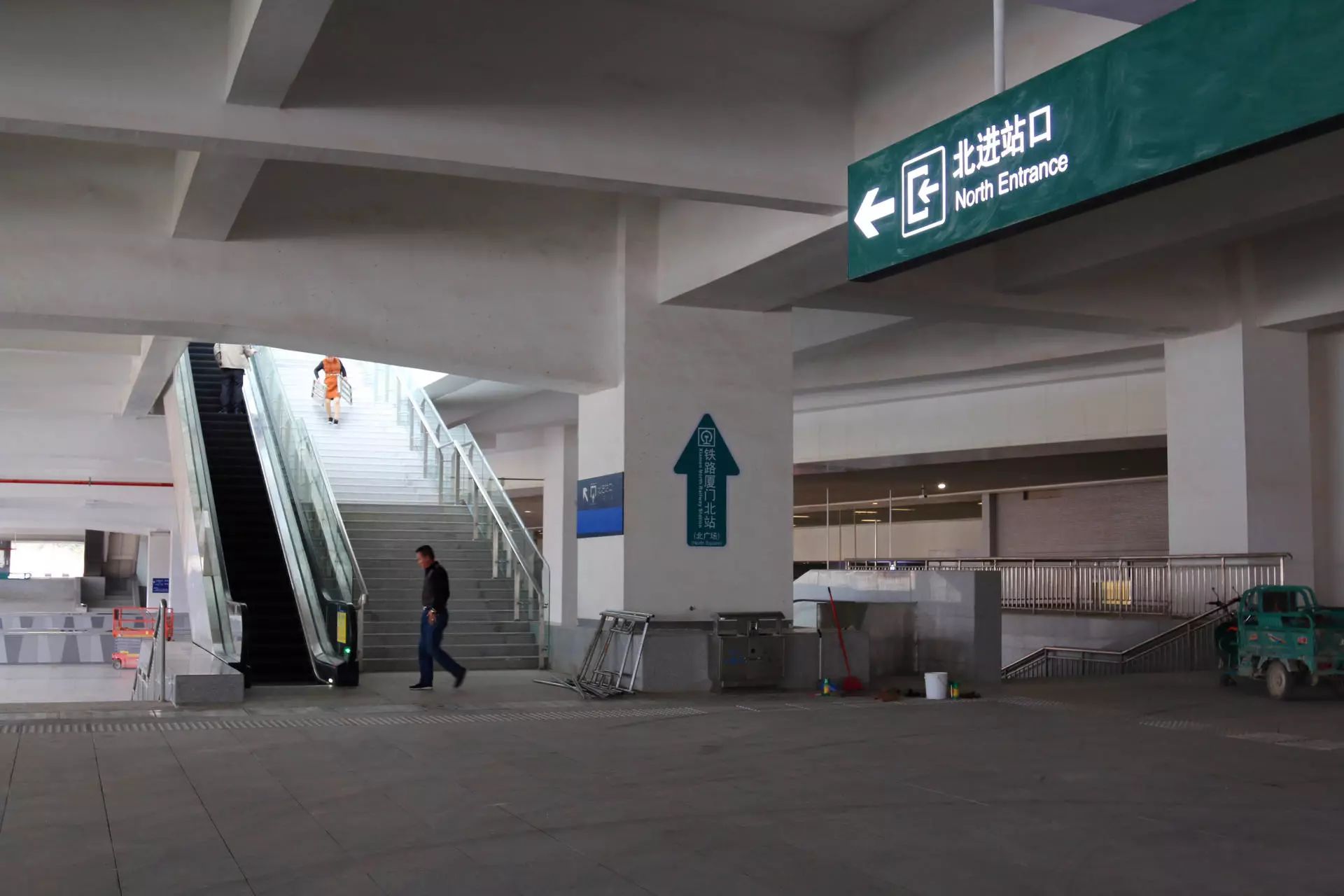 北到达层的出站口暂时还无法启用,到达厦门北站需要换乘地铁的乘客