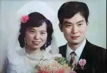 30年前的结婚照片对比你还敢结婚吗