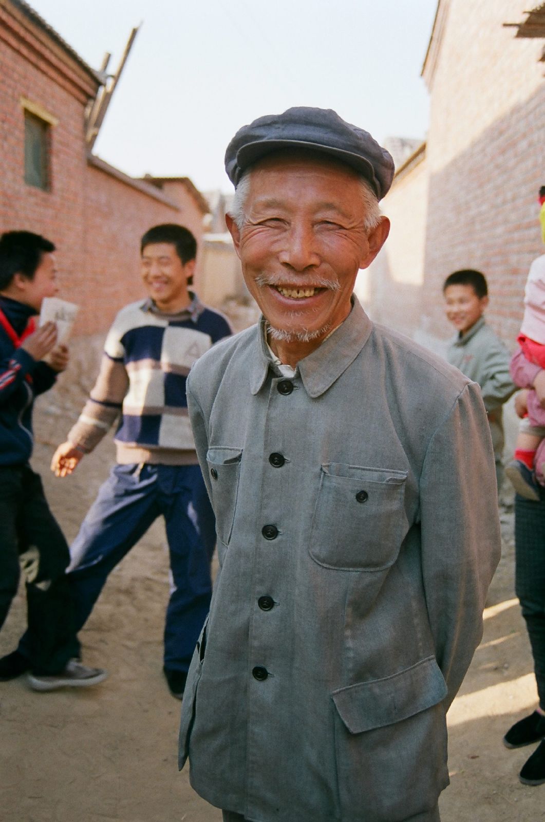 70年代男士照片图片