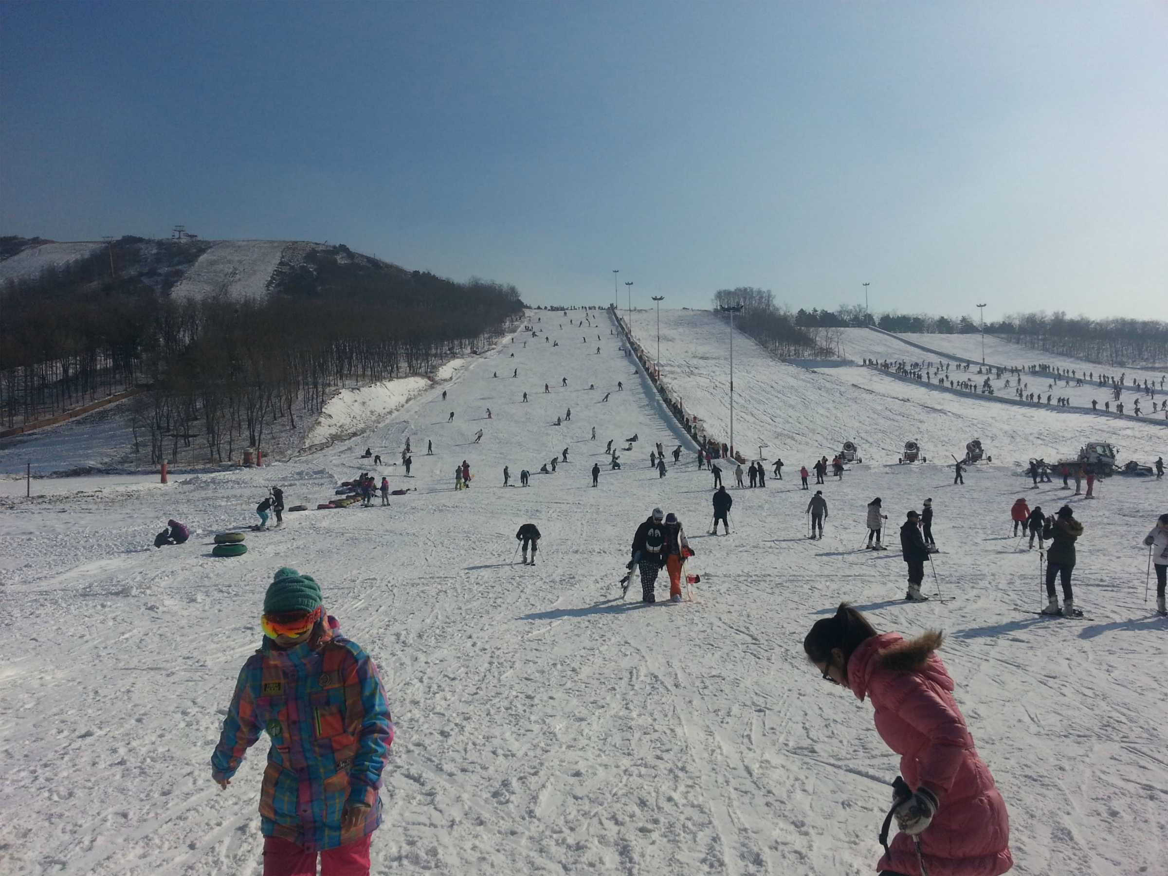 怪坡滑雪场雪道图片