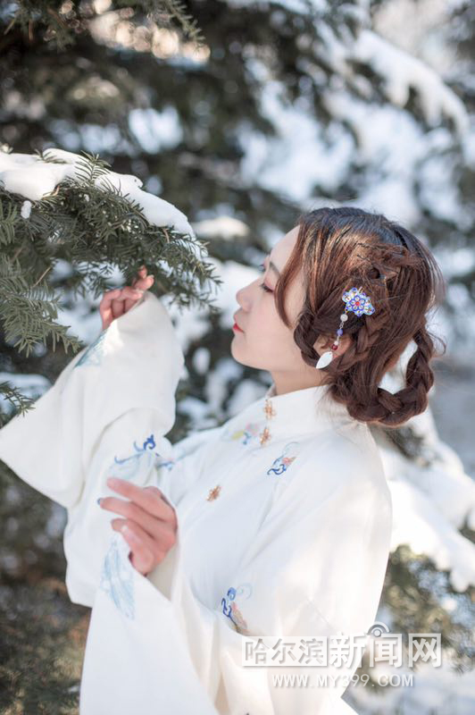 【漢服】美翻了,雪景跟漢服更配哦!|冰城學子拍中國風刷爆朋友圈