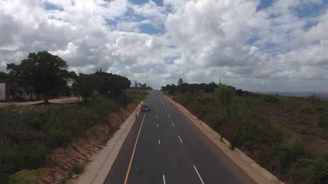 助推项目发展n6公路是莫桑比克的一个经济动脉,也是莫桑比克经济发展