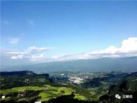 昨天萬州這個地方驚現雲海奇觀整座山谷似仙境