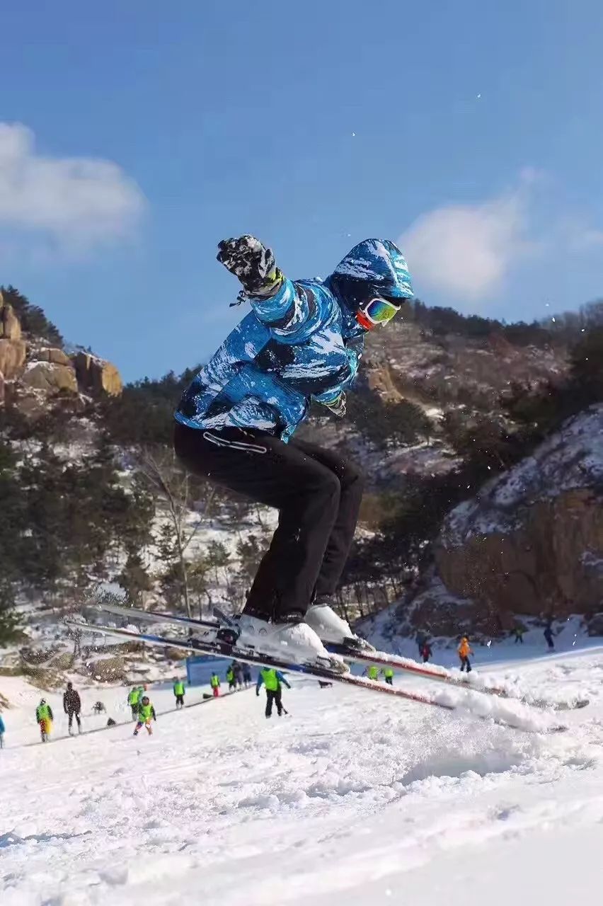 所有人,你有一张价值160的北宅高山滑雪场门票待查收!