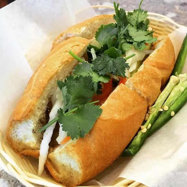 75,越南美食只要$5加元以下.3.viet sub // 520 robson st.