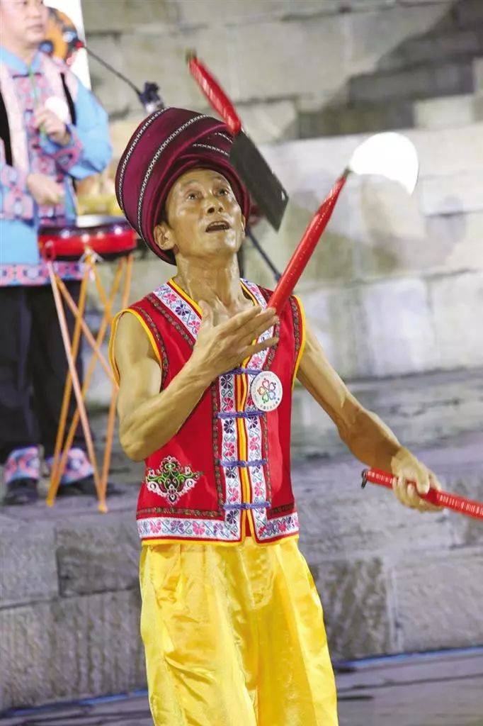 今晚龙山彭先菊三棒鼓图片