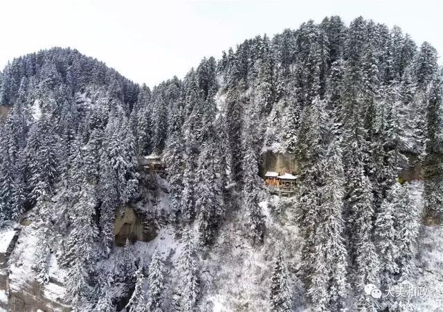 临夏和政:2018第一场雪——松鸣岩雪景抢先看