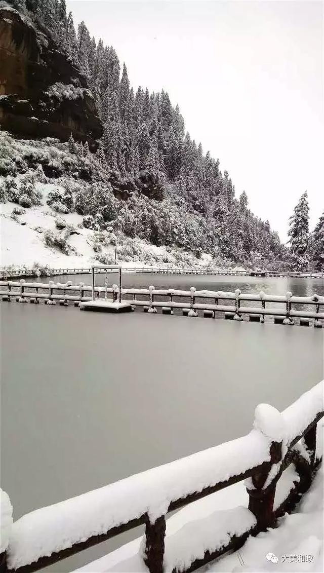 临夏和政:2018第一场雪——松鸣岩雪景抢先看