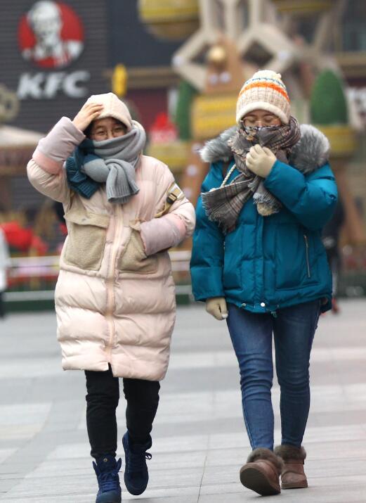 大雪未到,大风先来.昨日我省普遍阴冷,今天我省大部分地区降雪.