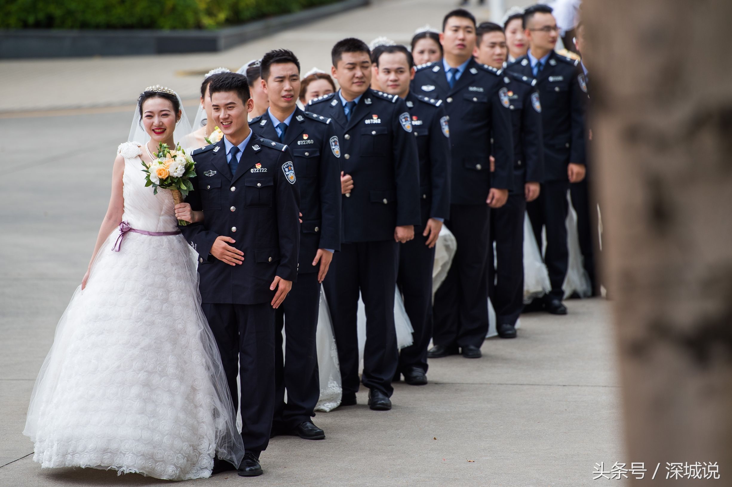 警察集体婚礼图片