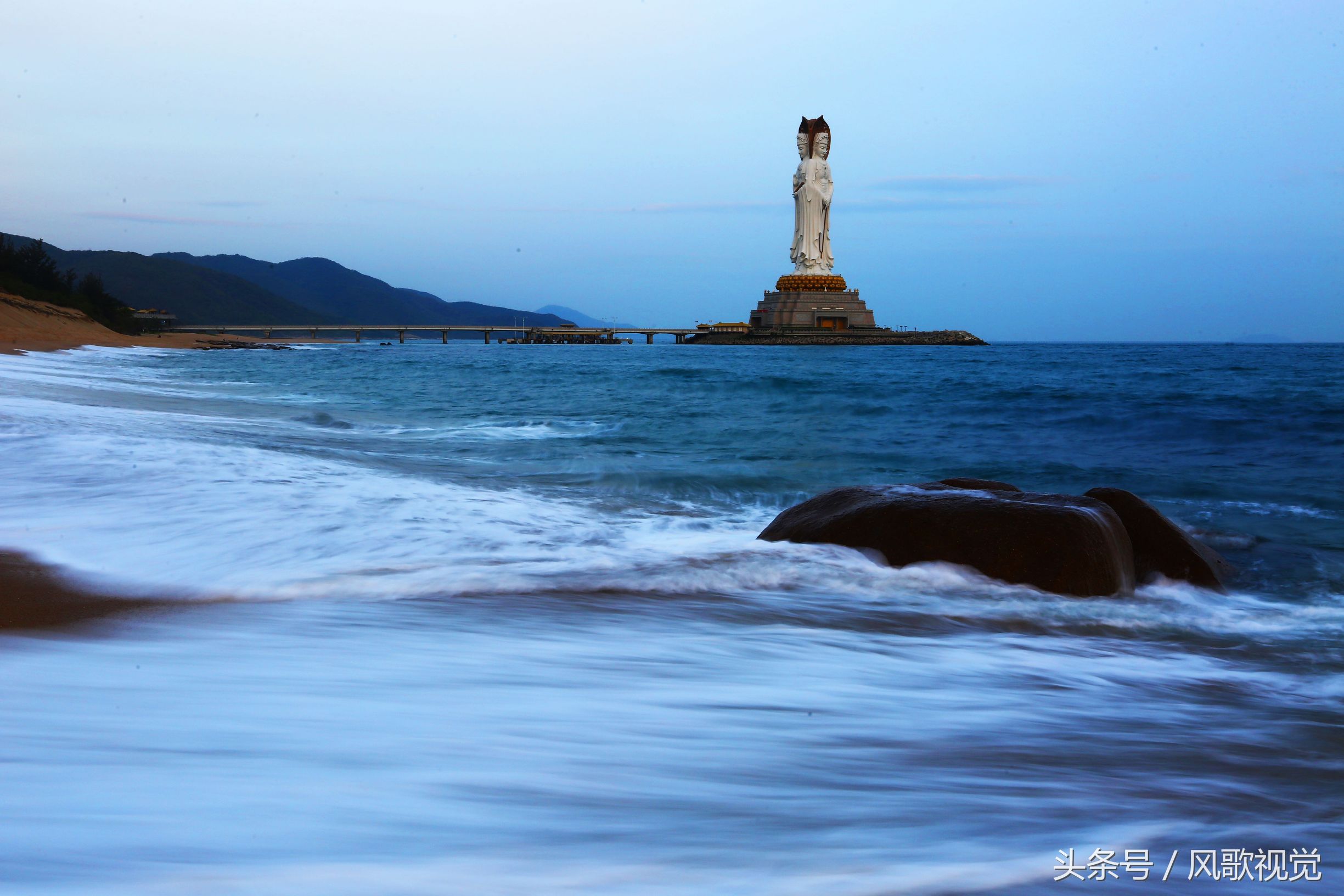 石狮黄金海岸观音像图片