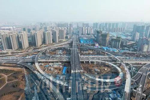 規劃中要新建東風路下穿鐵路北編組站隧道工程;渠南路快速通道工程;京