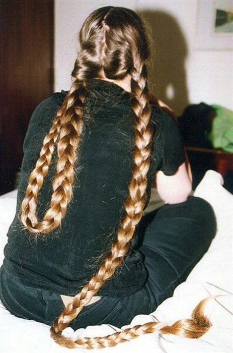 世界上头发最长的人图片
