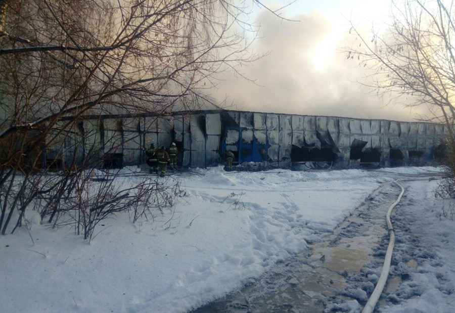 新西伯利亚州一鞋厂发生火灾,致10人遇难