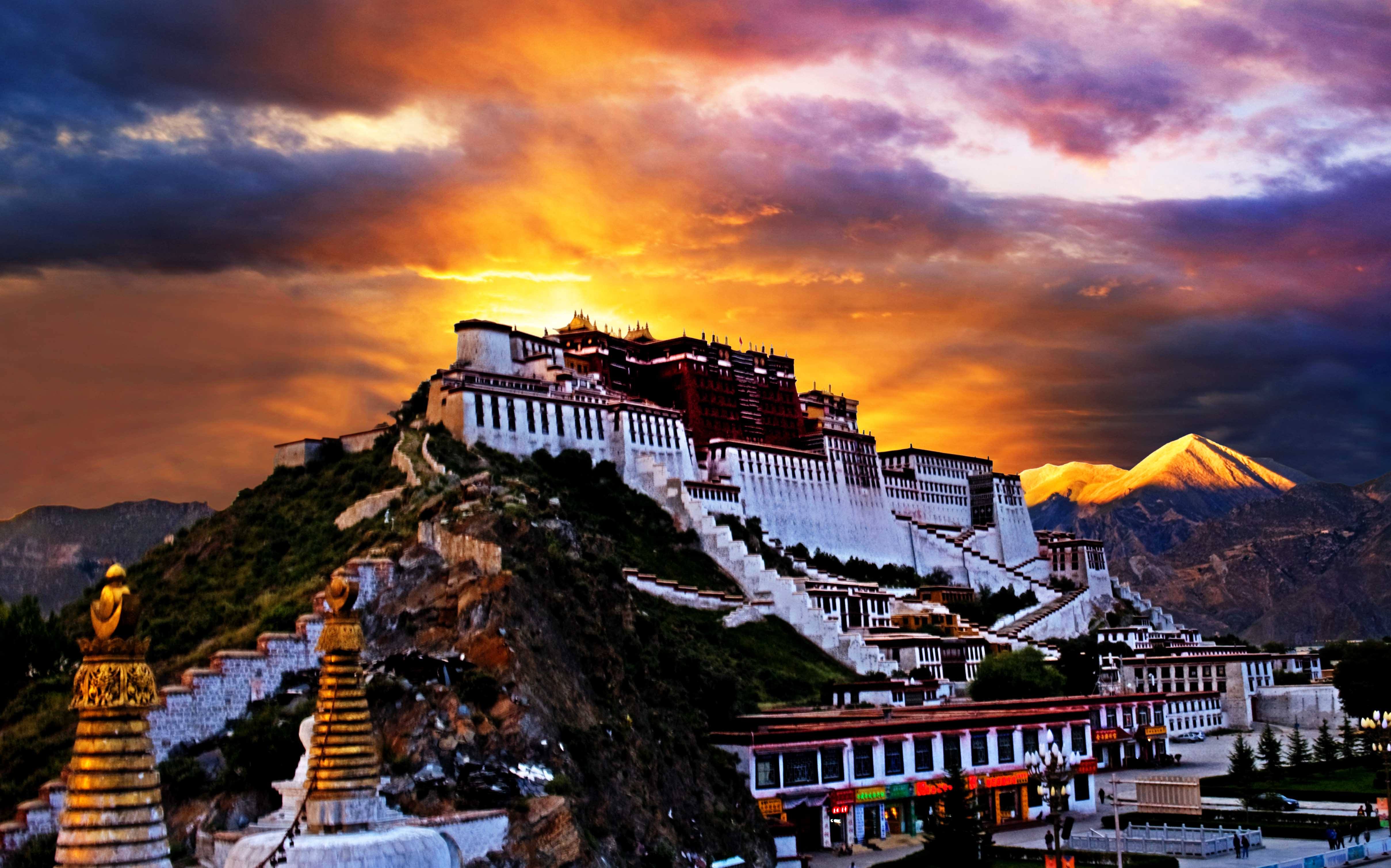 西藏旅游定制线路报价多少（西藏旅游定制线路报价多少钱）