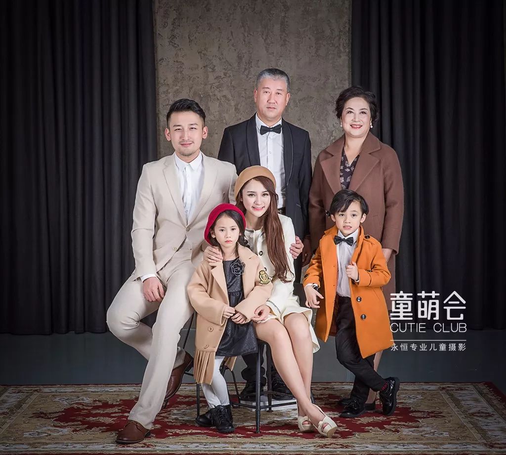 小演员王印桐的全家福图片