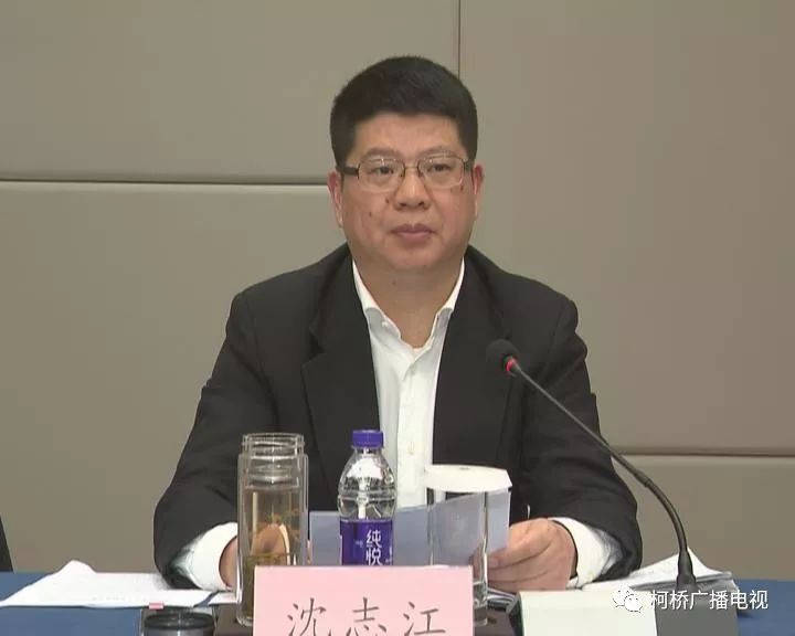 区领导赵如浪,沈祖卫,齐方良,吴汉华和区人民法院院长,区人民检察院