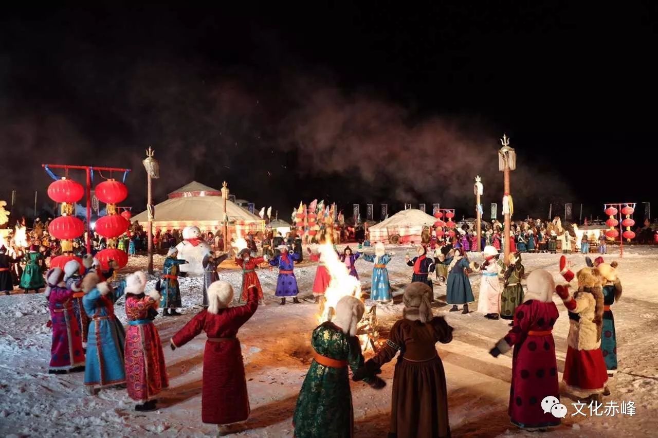 蒙古族也是非常注重春节的,当地人非常重视送旧和迎新,送旧会在腊月二