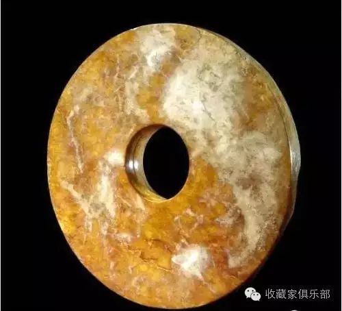 新石器時代良渚文化玉璧約公元前2500年新石器時代紅山文化玉卷龍約