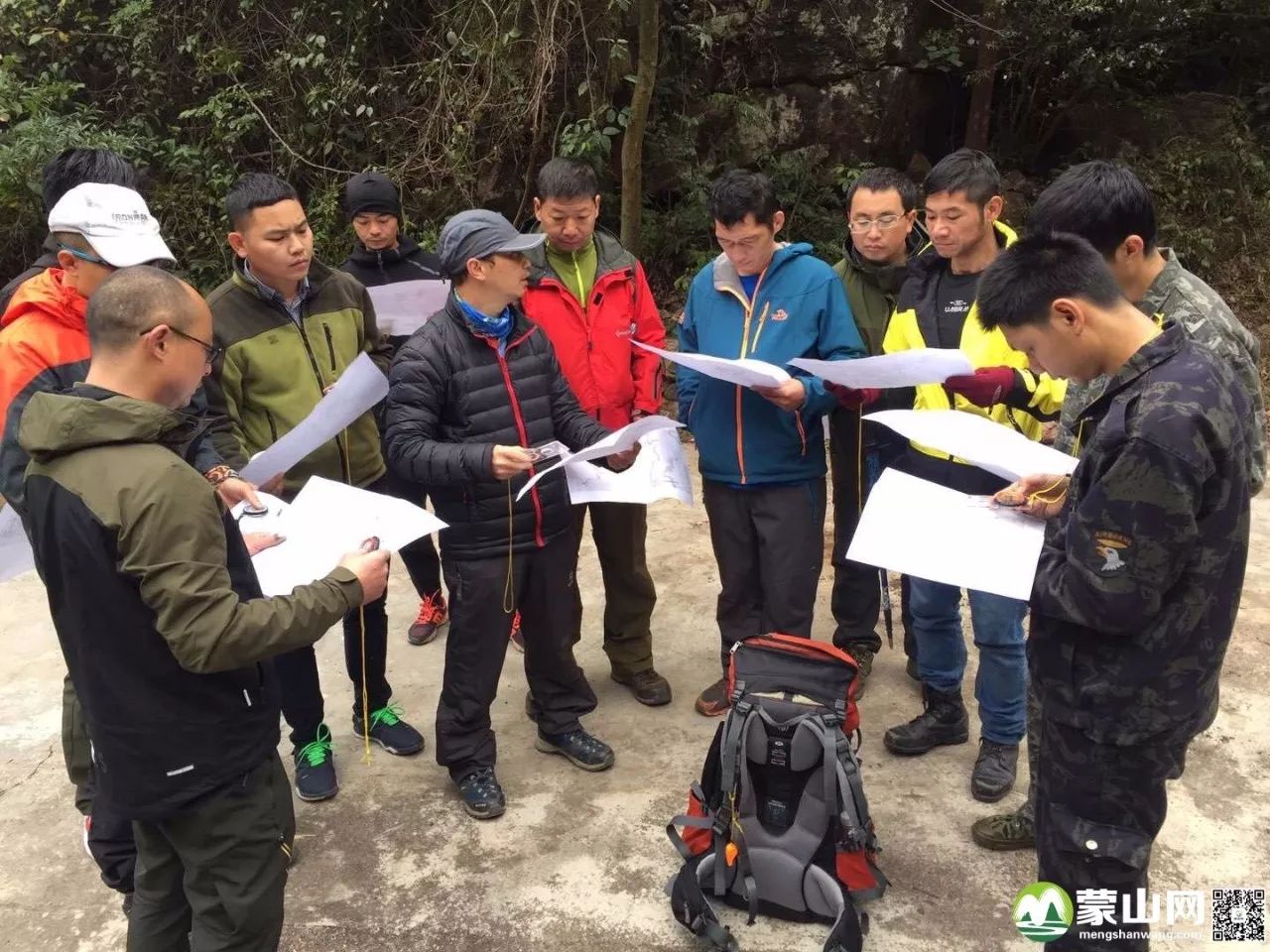 推动户外休闲旅游发展,谢孝军到广西蒙山授课!