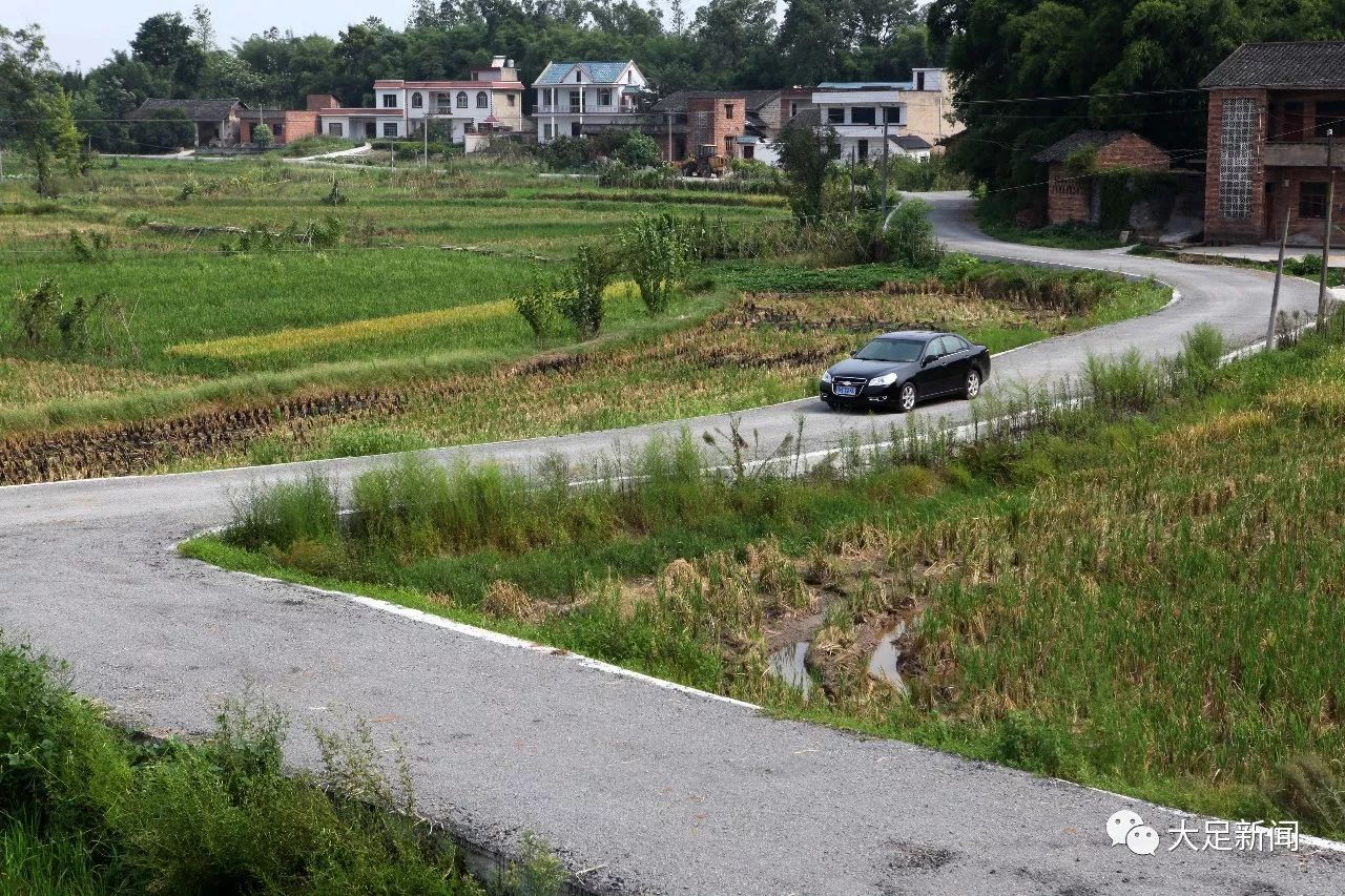 因为一条路,高升镇有两万人感受到了实实在在的幸福