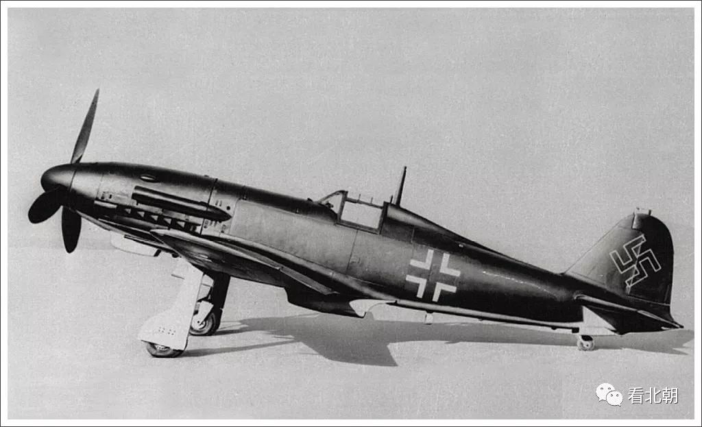 用一组图片见识一下德国人用了都说好的二战意大利g56战斗机