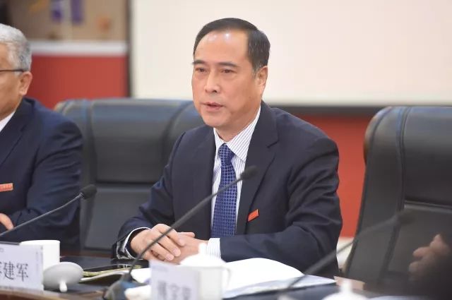 浙江万里学院校长应敏,党委书记蒋建军,党委副书记王伟忠,党委委员王