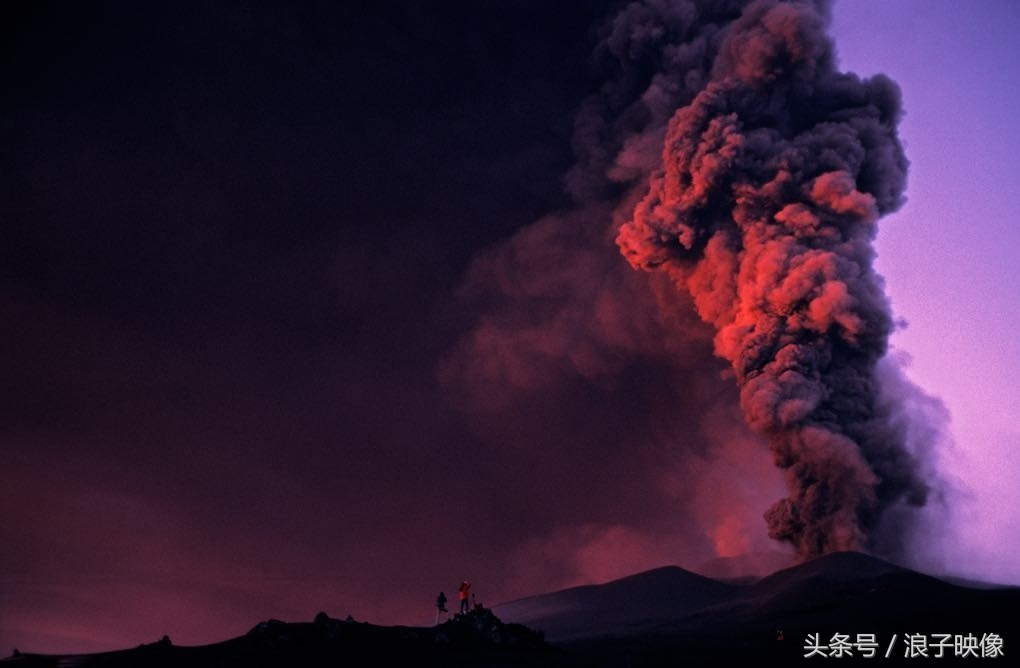 意大利的維蘇威火山,印度尼西亞的喀拉喀托火山,非洲扎伊爾的尼拉貢戈