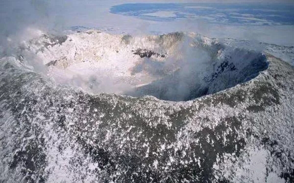 基济缅火山图片
