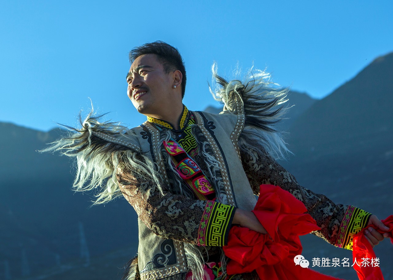 并演唱《羌笛颂(尔玛豪鹰词曲并演唱《吉祥祖国(尔玛豪鹰