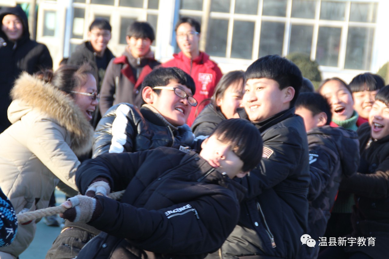 集体风采的舞台,有效地促进了各班级间的交流,丰富了学生们的校园生活