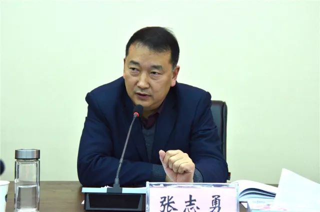 张志勇代表新区管委会与湖北银行荆门分行签订了战略合作协议