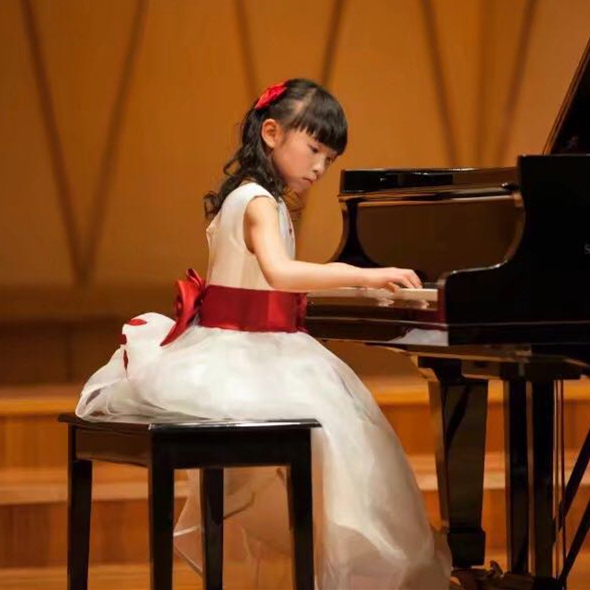 2017年金葵花浙江少儿钢琴大赛儿童b组第一名 2017年香港国际青少年