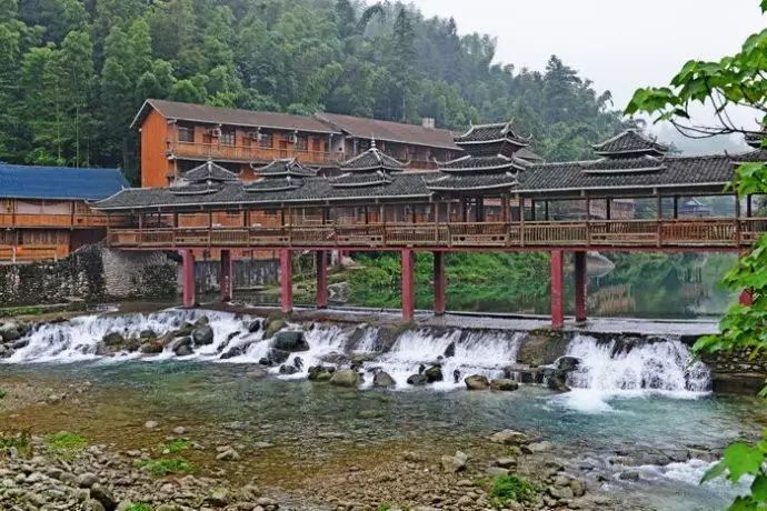 融水雨卜小潘木屋图片