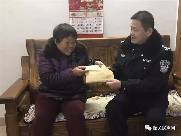 请记住他们曾经是警队的中坚力量和家庭的顶梁柱是大家学习的榜样