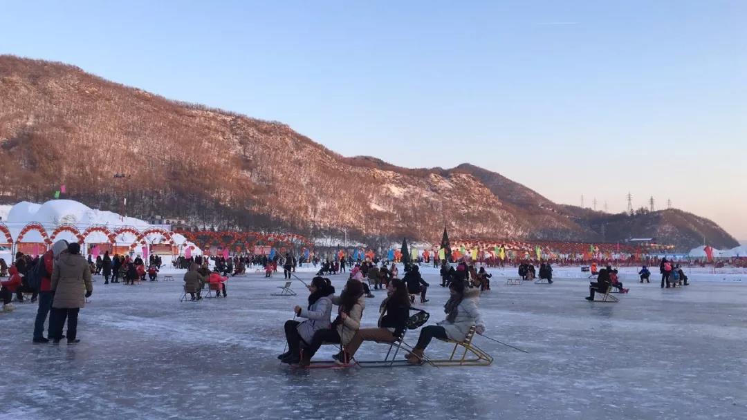 第十一屆遼寧本溪冰雪溫泉季12日啟動,東風湖冰雪大世界免費日