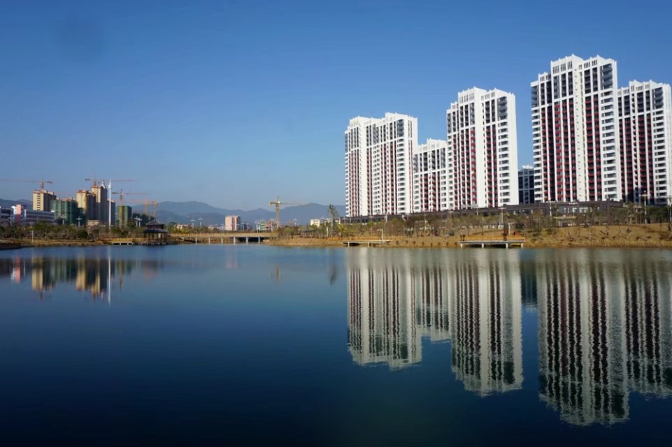 龙溪湖湿地公园图片