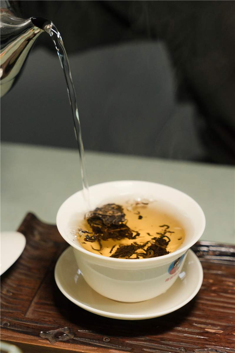 古树晒红茶的冲泡方法(以南茗佳人陌上花为例)
