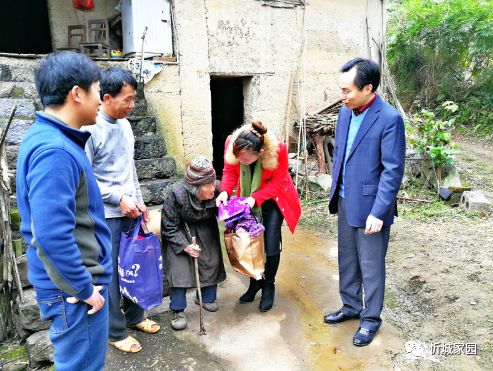 近日,北更鄉組織40多名民兵進行軍事訓練,提高我鄉民兵軍事技能和