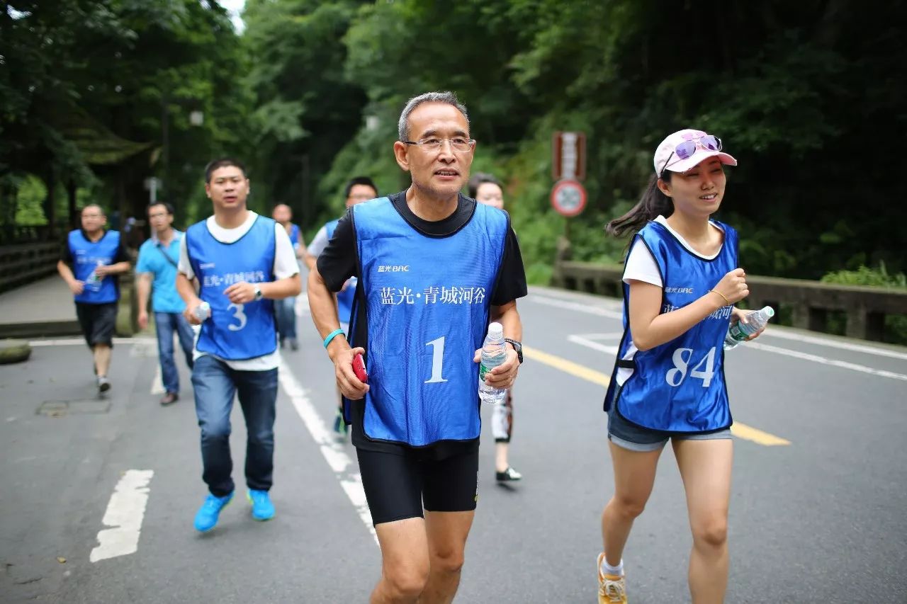 百馬大叔田老師跑完5公里人生一大步上篇