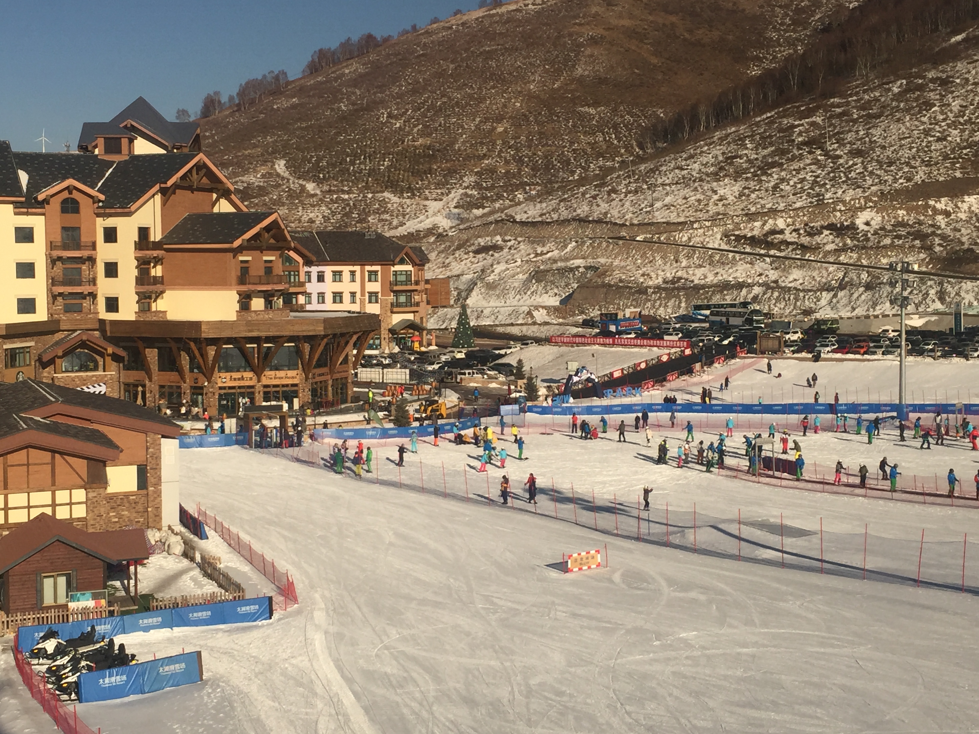 探寻北京周边好玩冬趣与太舞滑雪小镇来一场冰雪奇缘