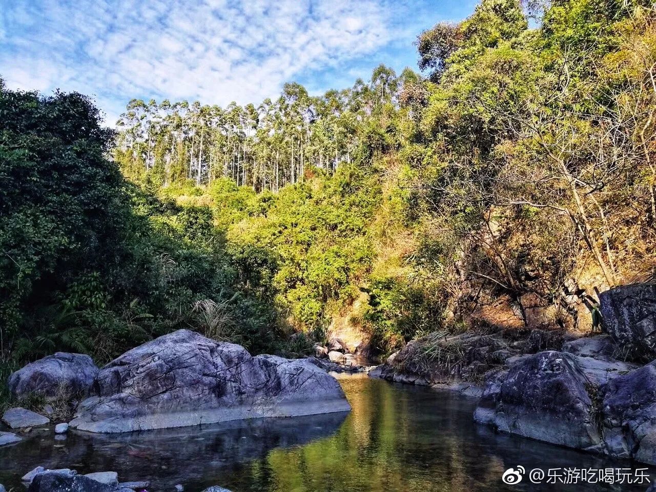 同安——汀溪路口——汀溪水庫——汀溪五峰村——左拐,去德安古堡的