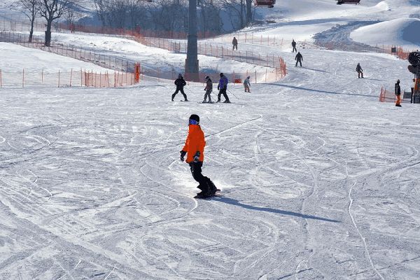 特惠票来袭,山泰滑雪场等你来撒野!