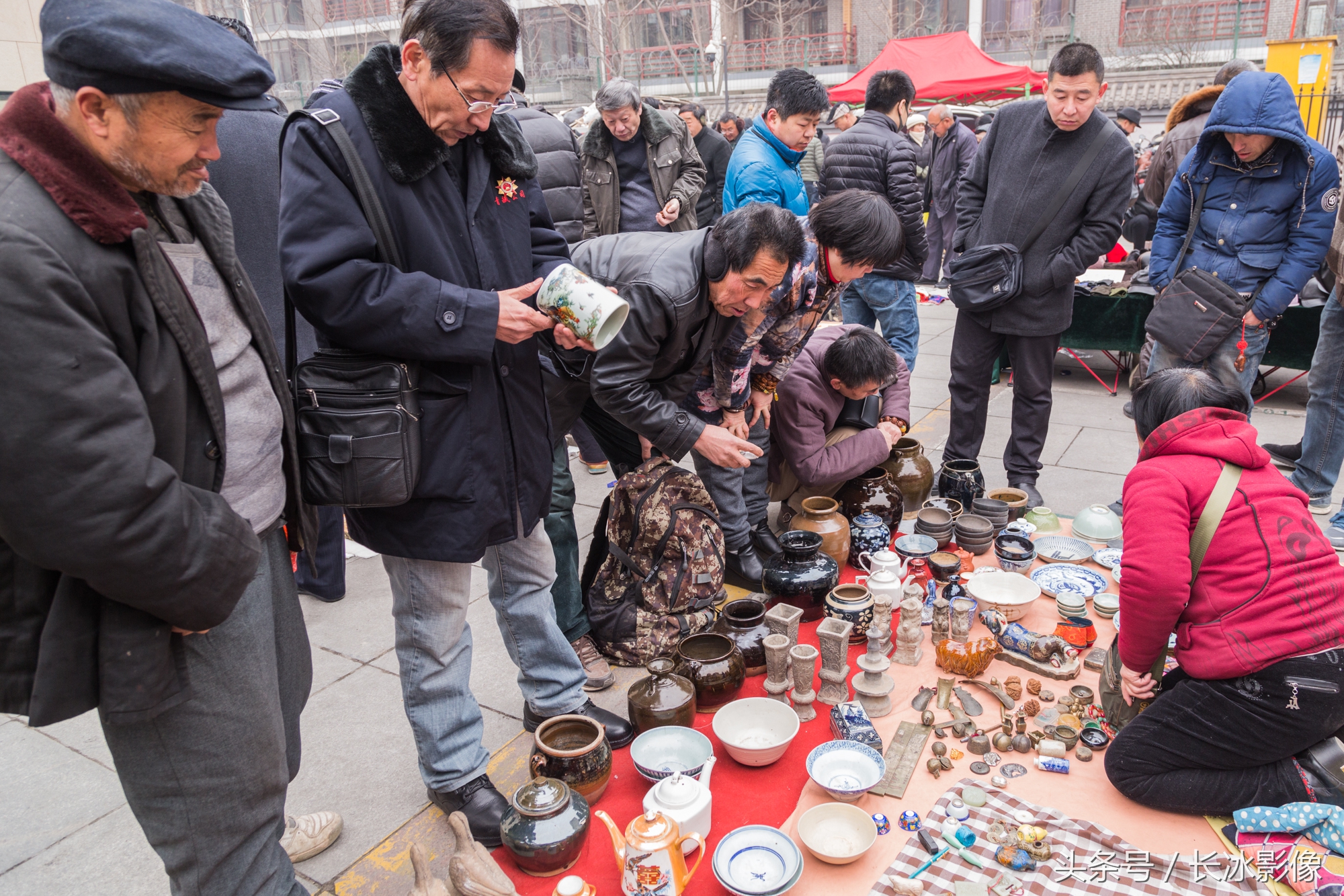 临沂古玩市场图片