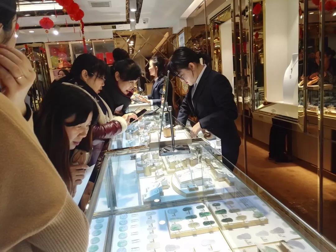 澤瀚黃金珠寶,大健康展廳在凱里隆重開業